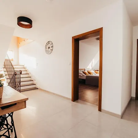 Giergonia بوكافينا تترايسكا