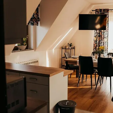 Giergonia بيت ضيافة بوكافينا تترايسكا